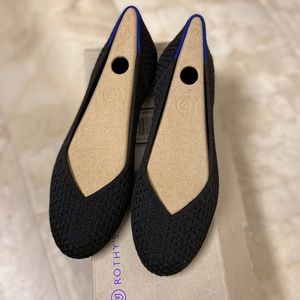Black Honeycomb Rothy's 7.5